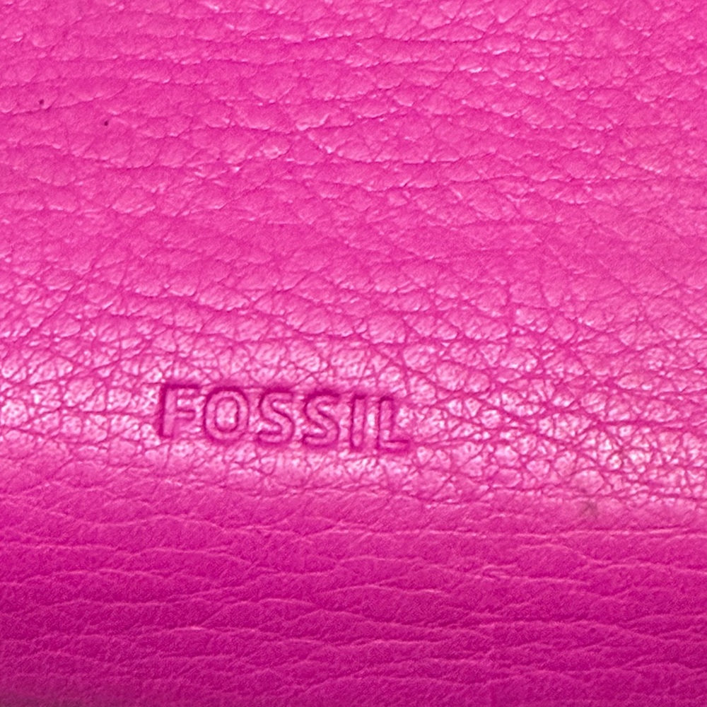 Fossil Pink Leather Wallet Zip Around Bifold Compact Wallet